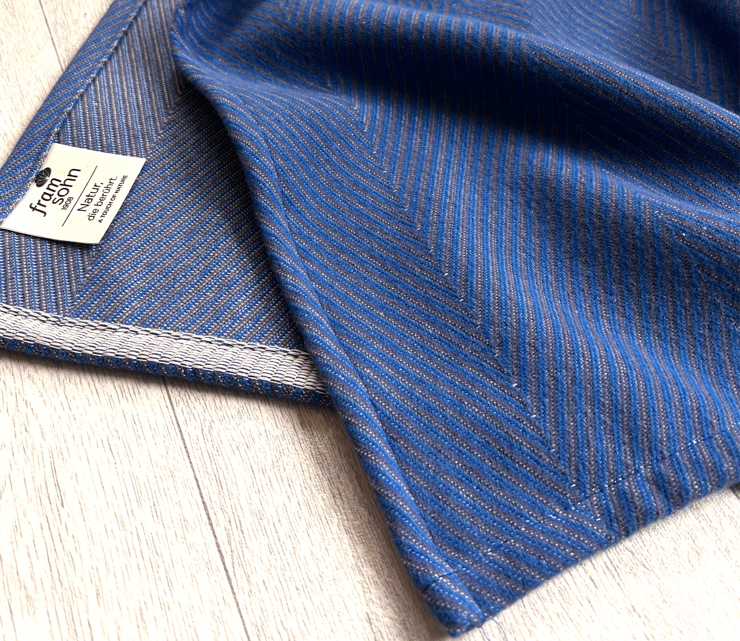 Preview: Fischgrät Wohndecke - 006 blau